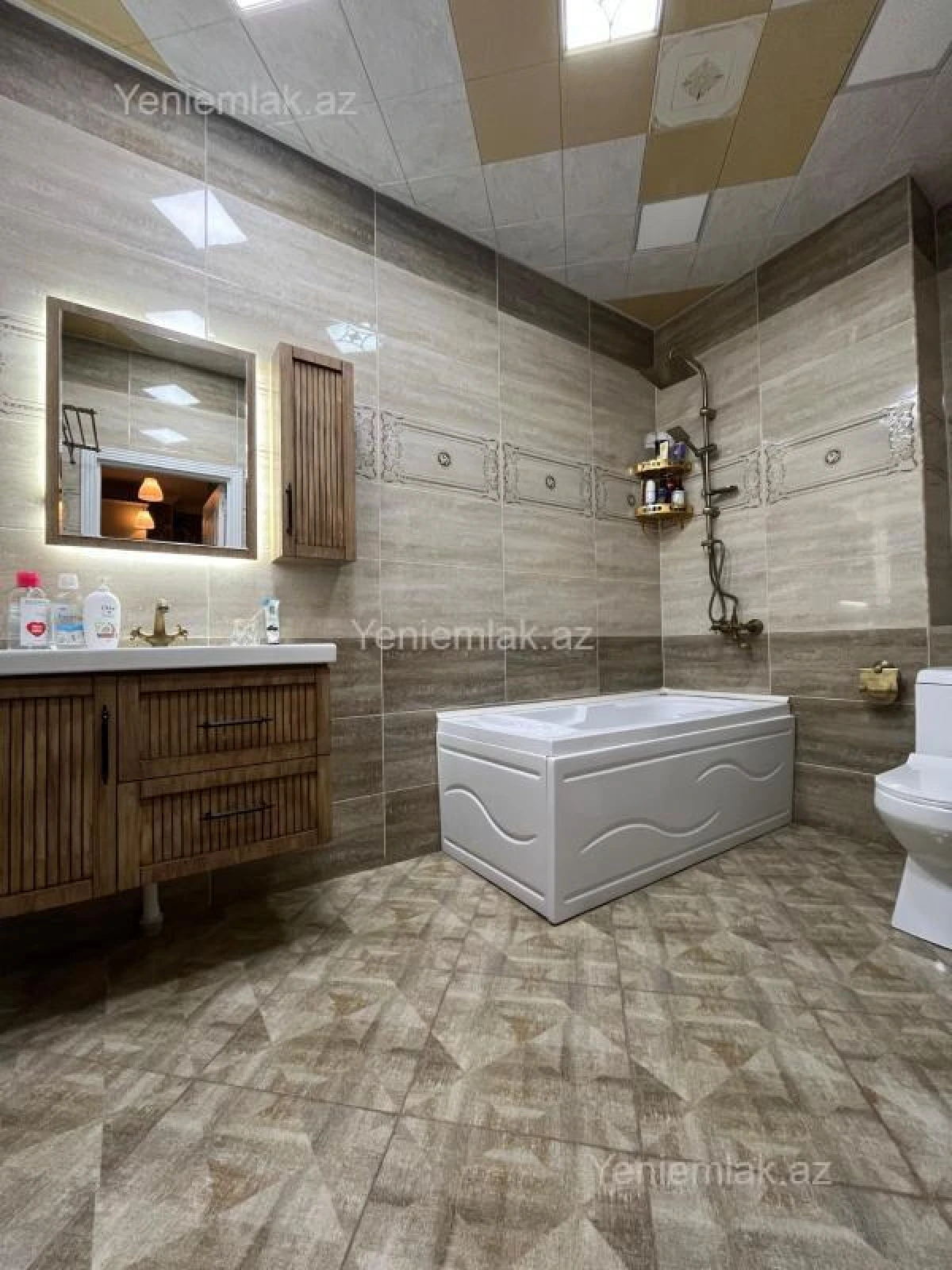 Satılır 2 otaqlı yeni tikili 64 m²