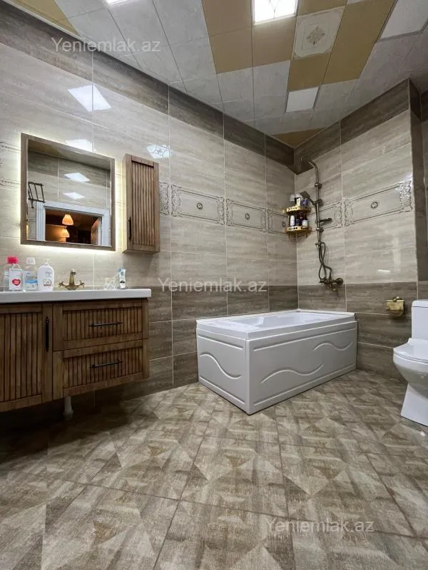 Satılır 2 otaqlı yeni tikili 64 m²