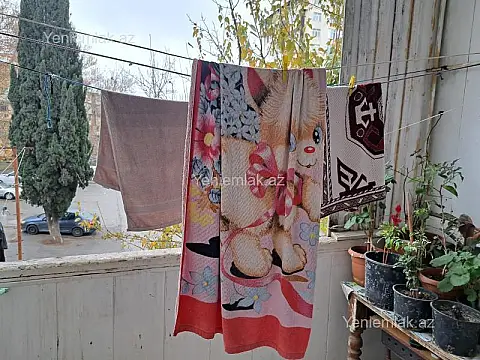 Satılır 3 otaqlı köhnə tikili 80 m²