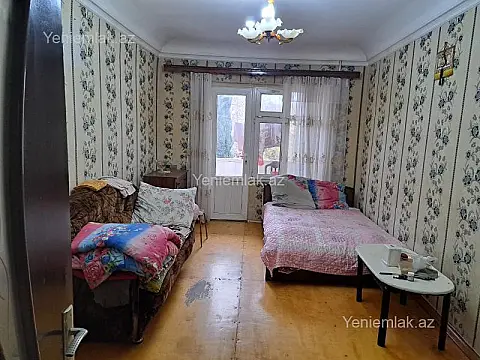 Satılır 3 otaqlı köhnə tikili 80 m²