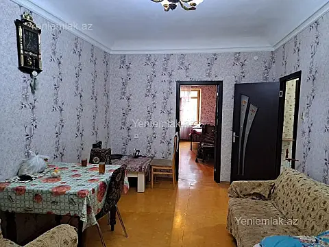 Satılır 3 otaqlı köhnə tikili 80 m²