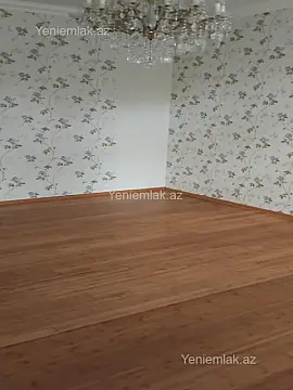 Satılır 3 otaqlı köhnə tikili 100 m²