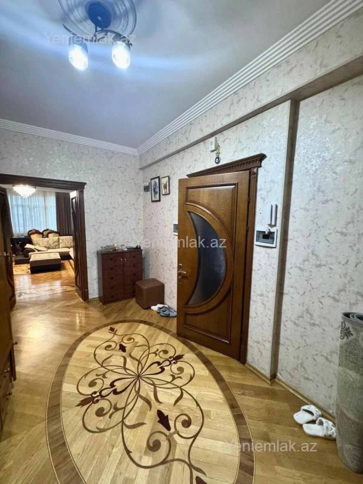 Satılır 3 otaqlı yeni tikili 160 m²