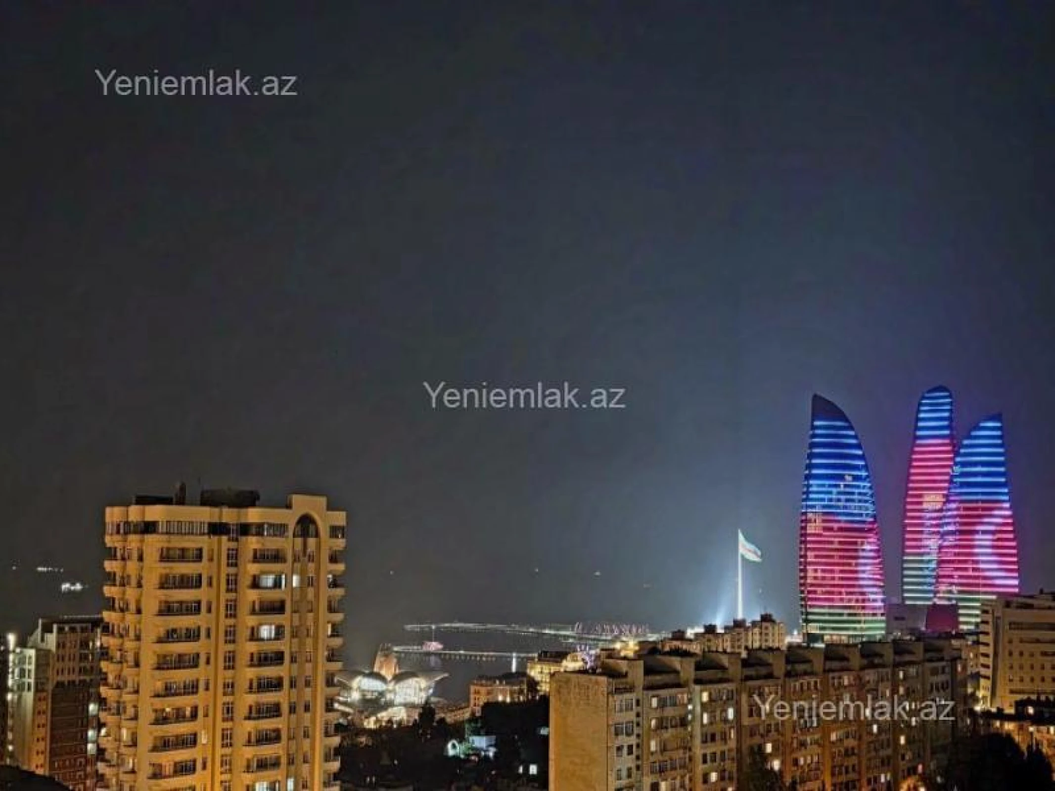 Satılır 3 otaqlı yeni tikili 160 m²