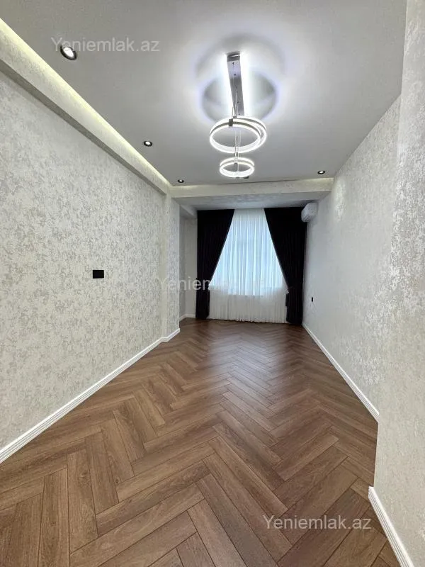 Satılır 3 otaqlı yeni tikili 105 m²