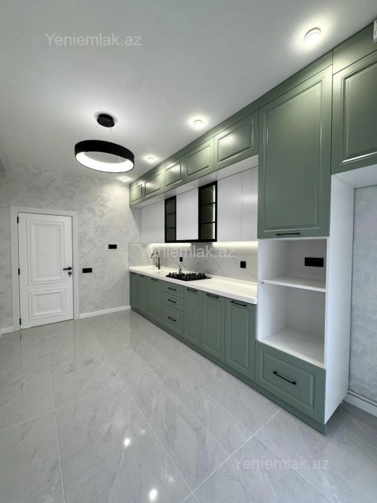 Satılır 3 otaqlı yeni tikili 105 m²