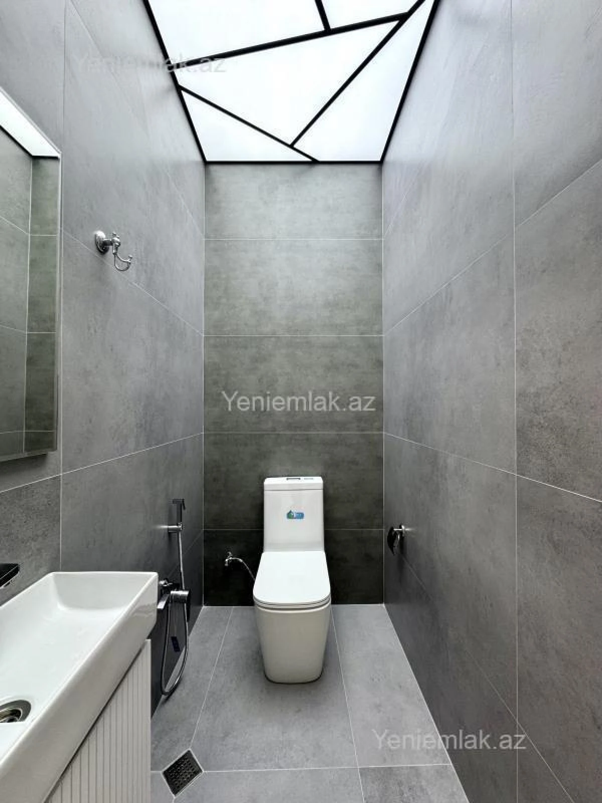 Satılır 3 otaqlı yeni tikili 105 m²