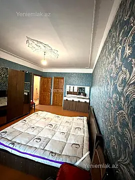 Satılır 3 otaqlı köhnə tikili 85 m²