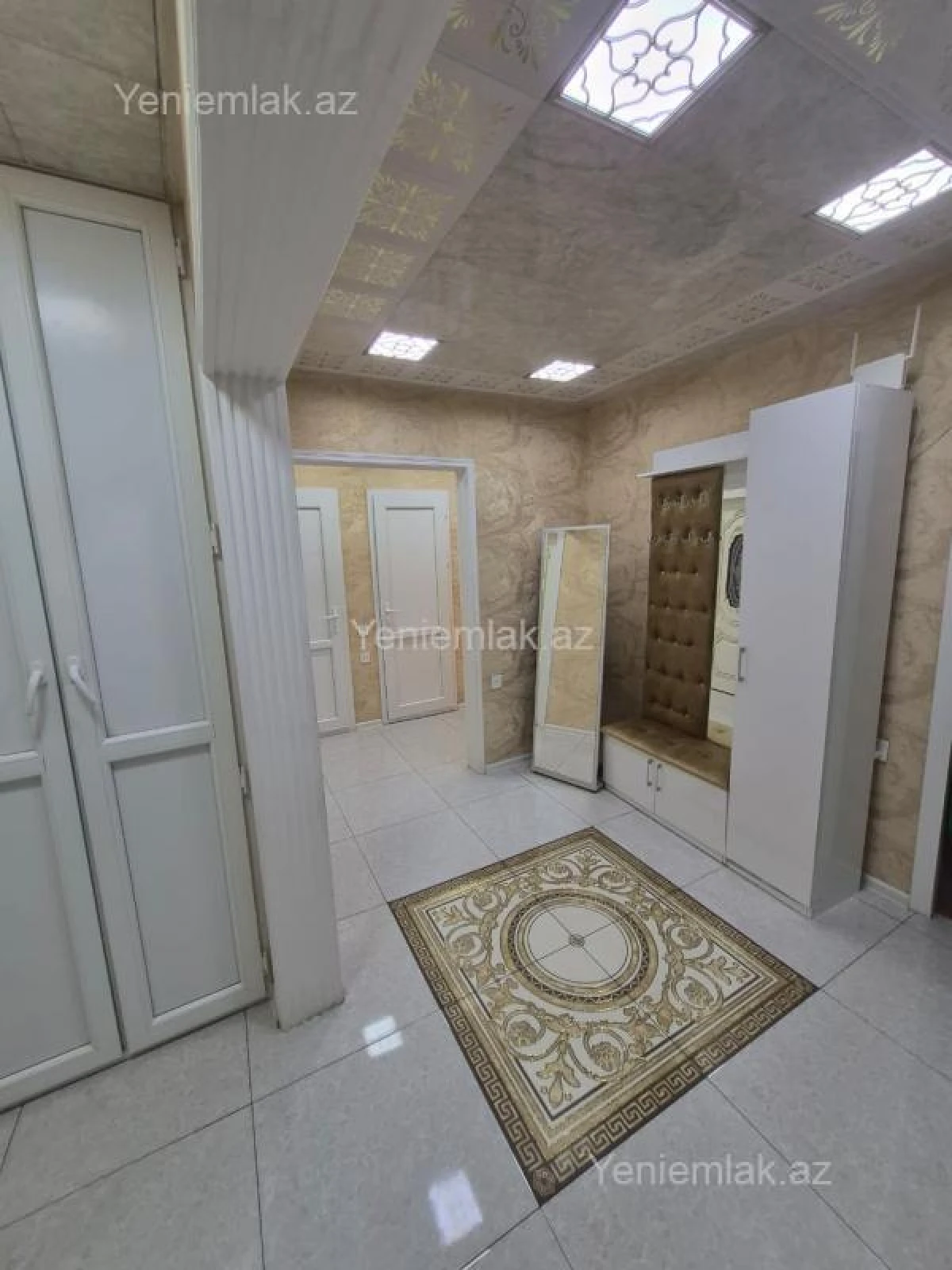 Satılır 5 otaqlı köhnə tikili 110 m²