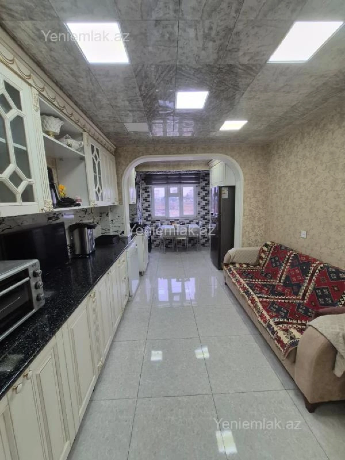 Satılır 5 otaqlı köhnə tikili 110 m²