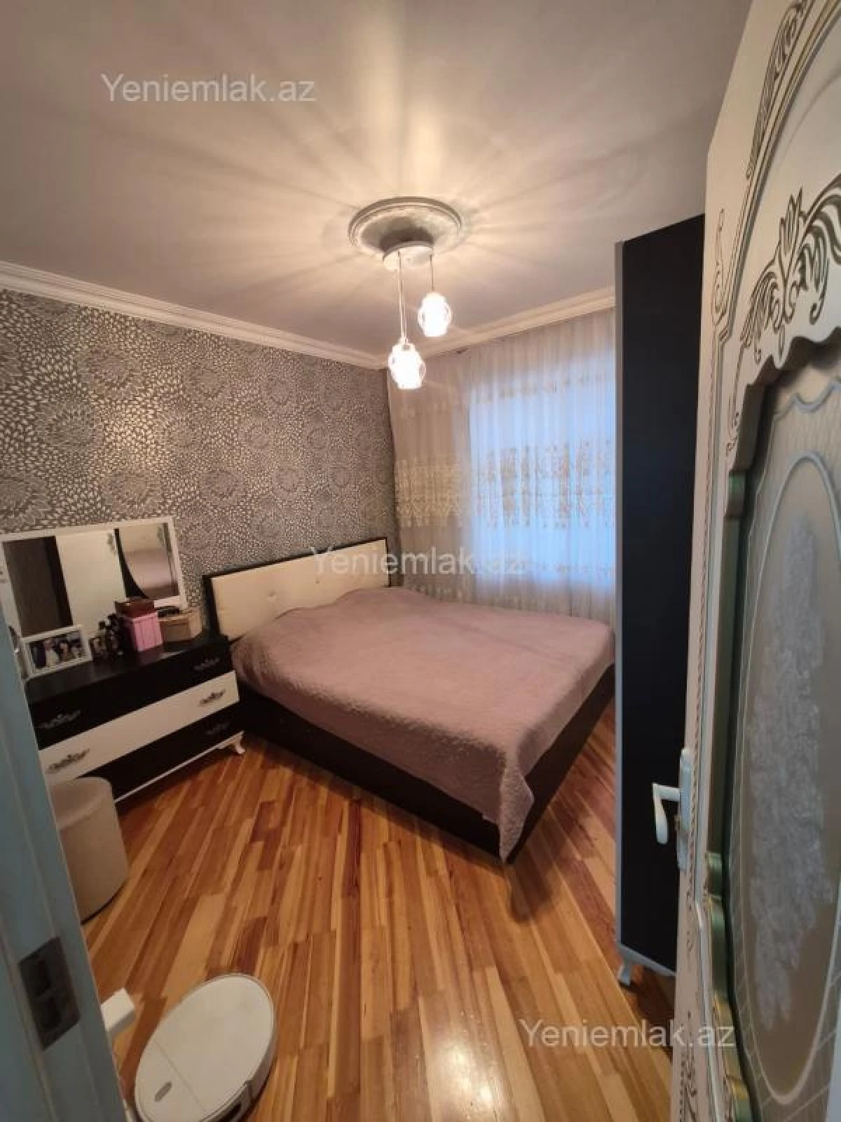 Satılır 5 otaqlı köhnə tikili 110 m²