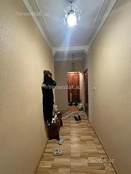 Satılır 2 otaqlı köhnə tikili 70 m²