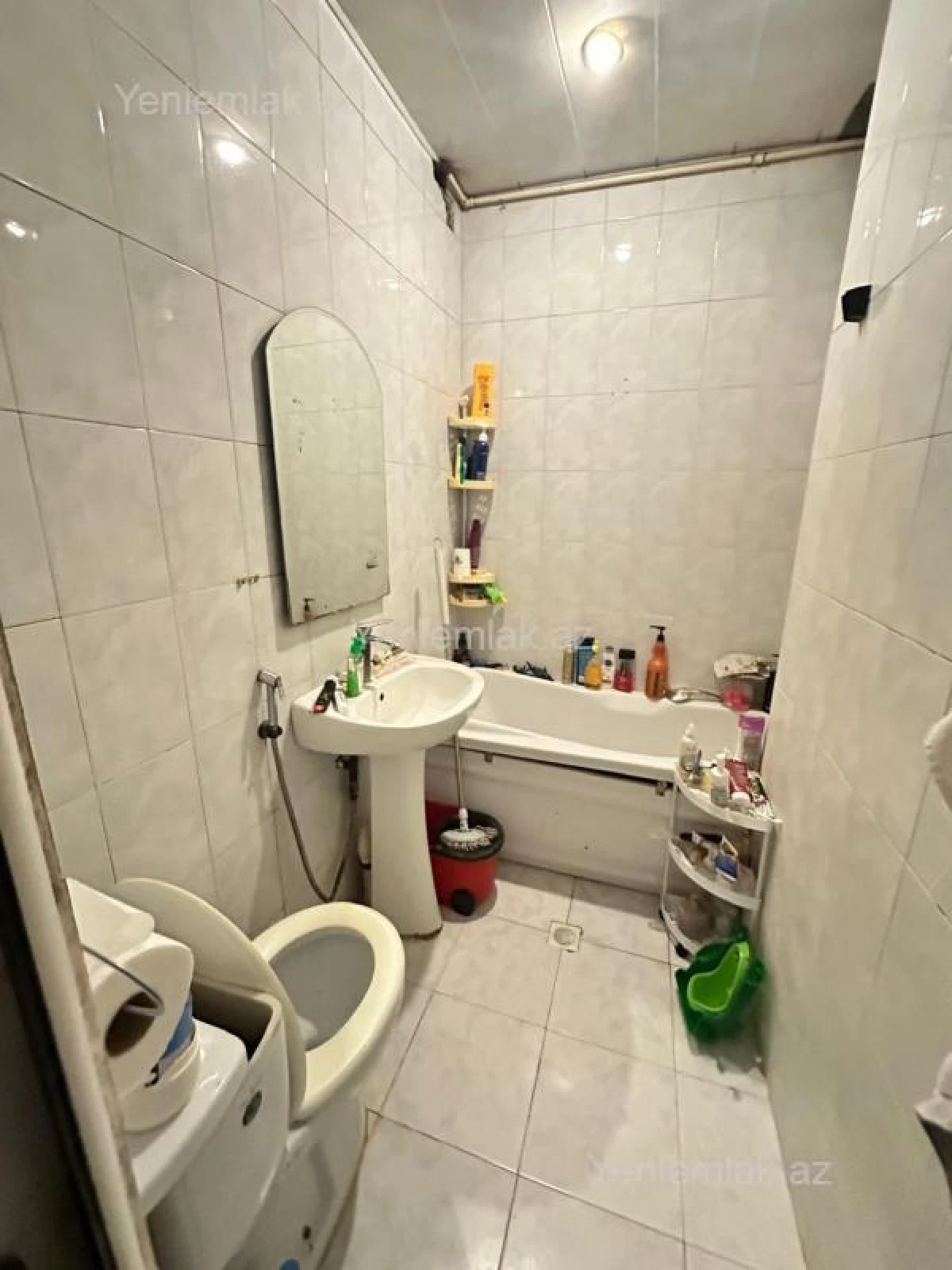 Satılır 2 otaqlı köhnə tikili 70 m²