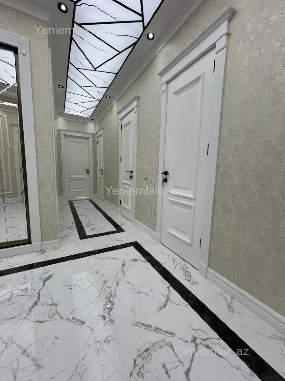 Satılır 3 otaqlı yeni tikili 138 m²