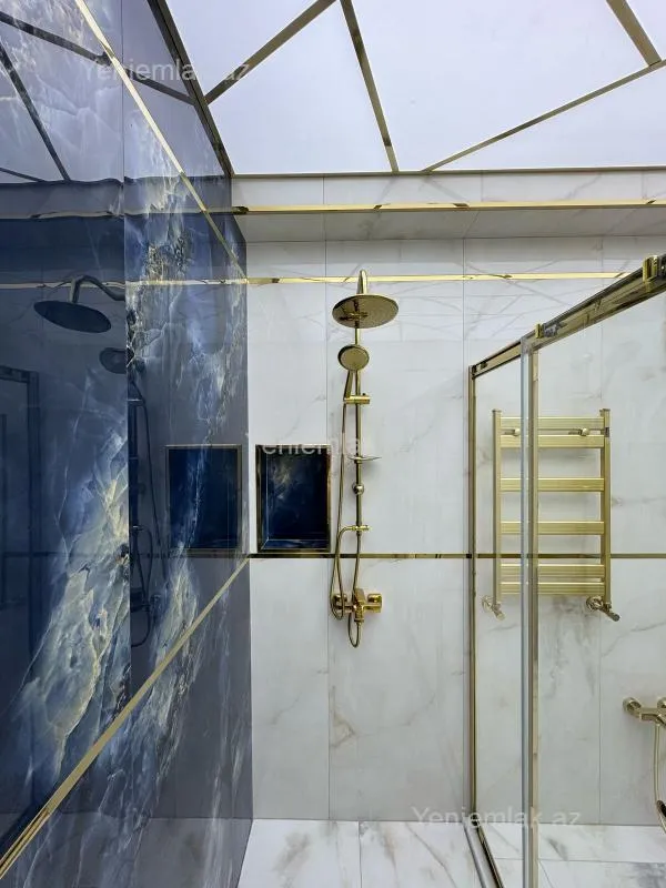 Satılır 3 otaqlı yeni tikili 138 m²