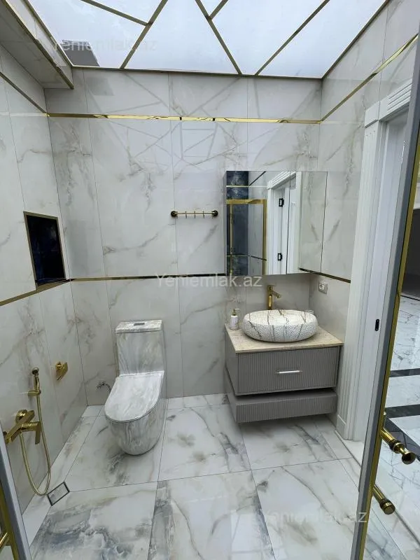 Satılır 3 otaqlı yeni tikili 138 m²