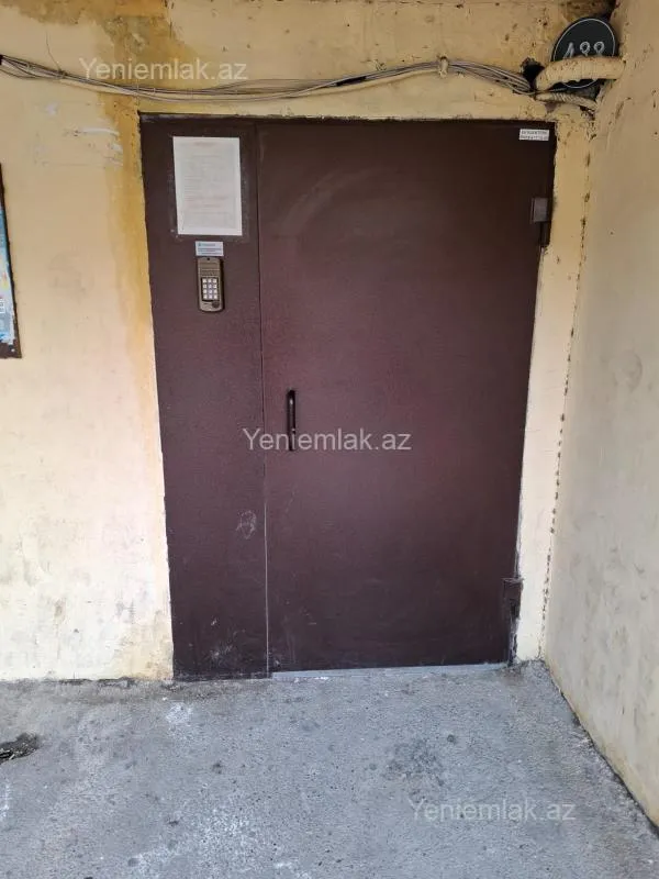 Satılır 2 otaqlı köhnə tikili 55 m²