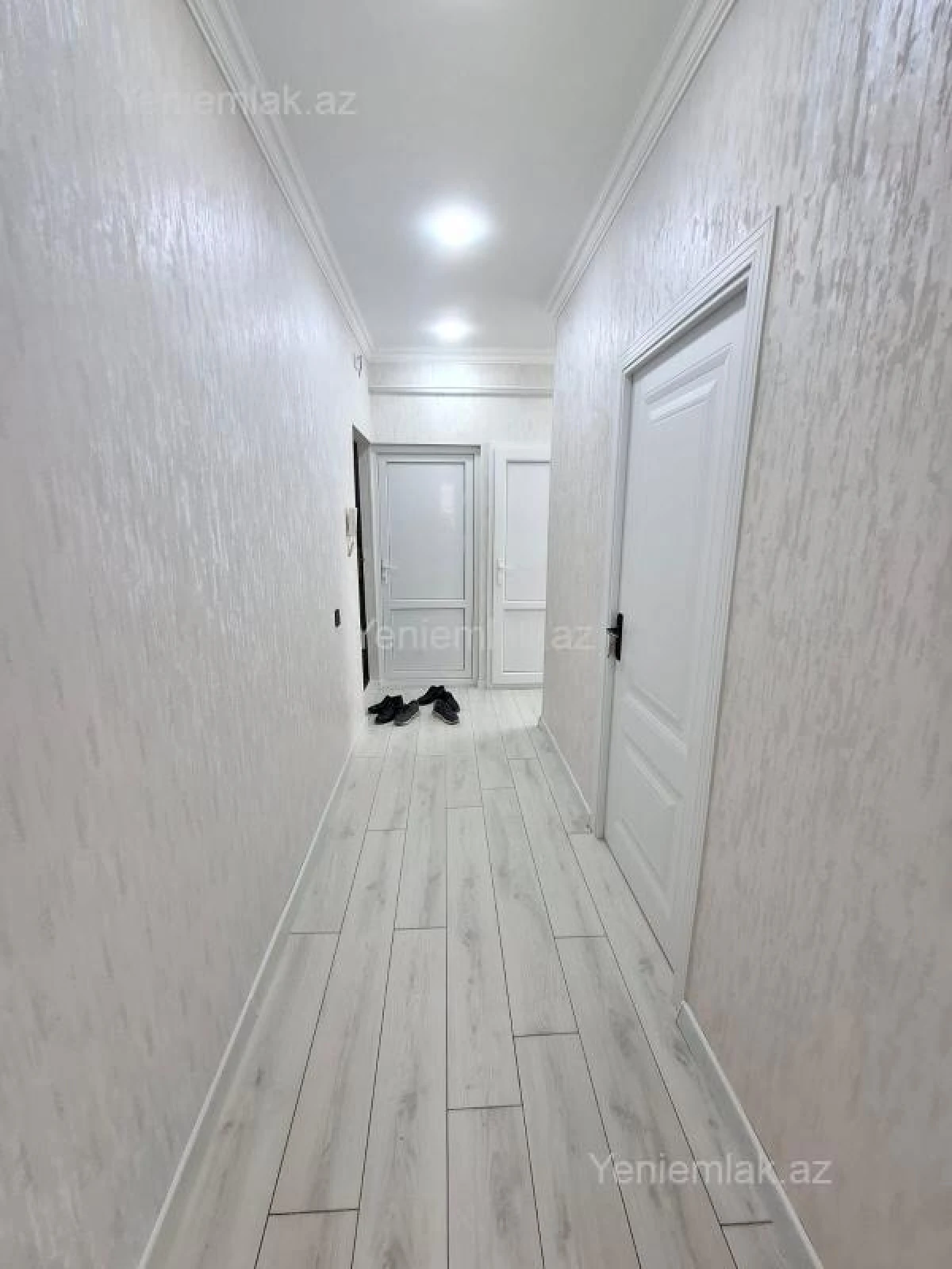Satılır 2 otaqlı köhnə tikili 55 m²