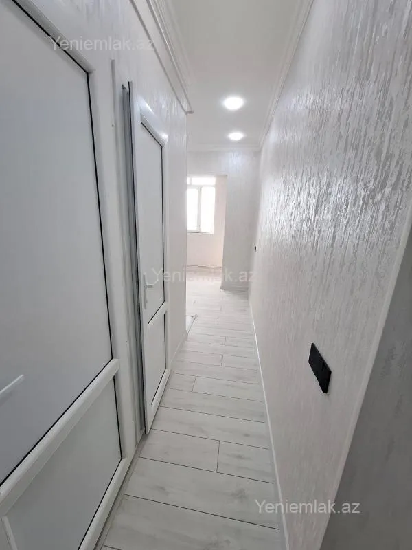 Satılır 2 otaqlı köhnə tikili 55 m²
