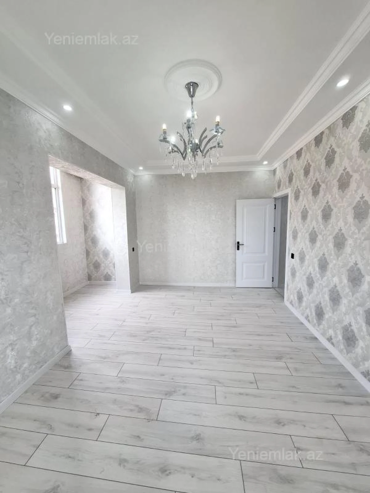 Satılır 2 otaqlı köhnə tikili 55 m²