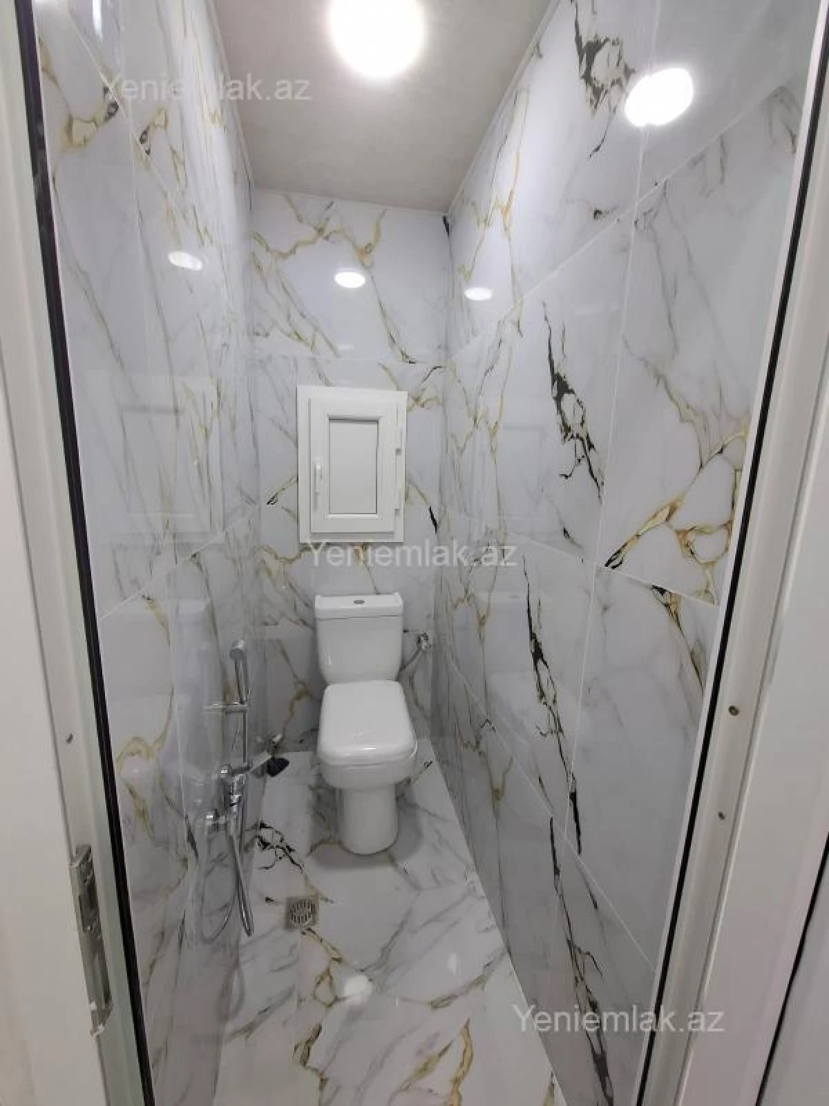 Satılır 2 otaqlı köhnə tikili 55 m²