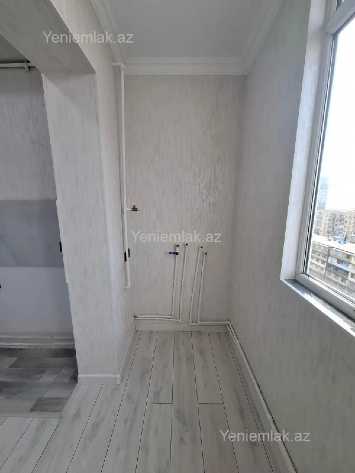 Satılır 2 otaqlı köhnə tikili 55 m²