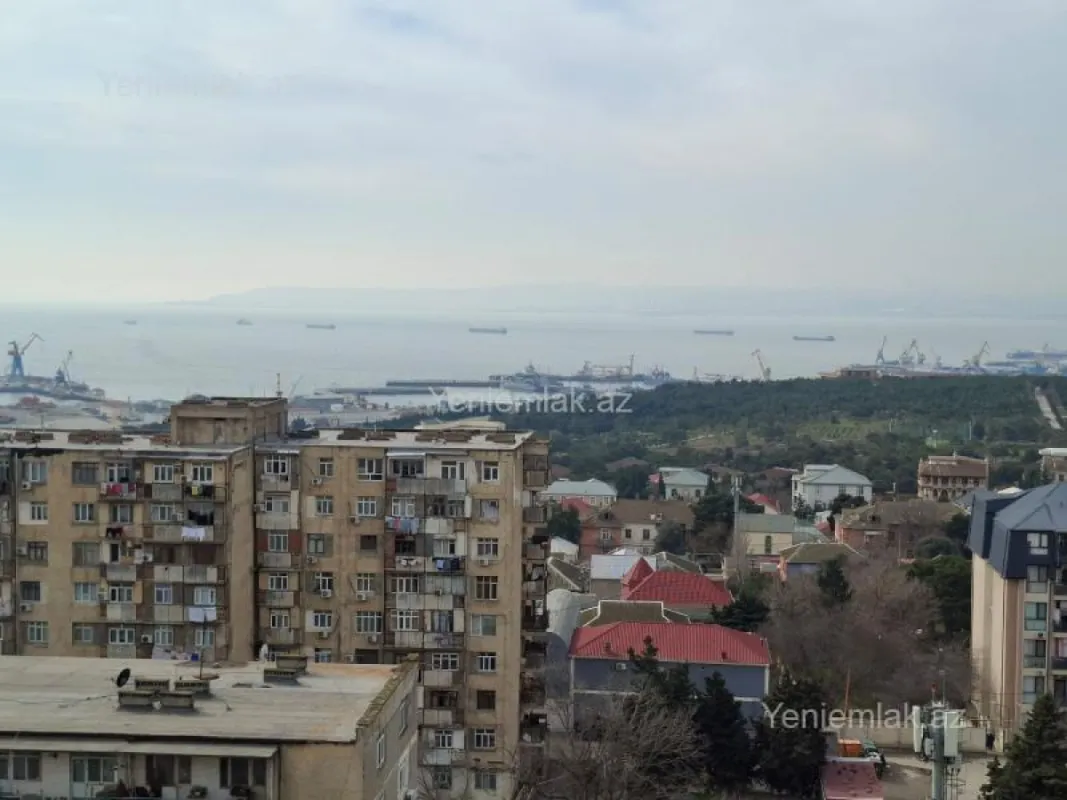 Satılır 2 otaqlı köhnə tikili 55 m²