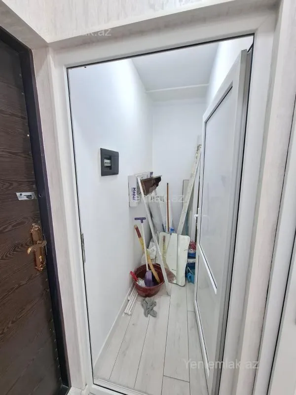 Satılır 2 otaqlı köhnə tikili 55 m²