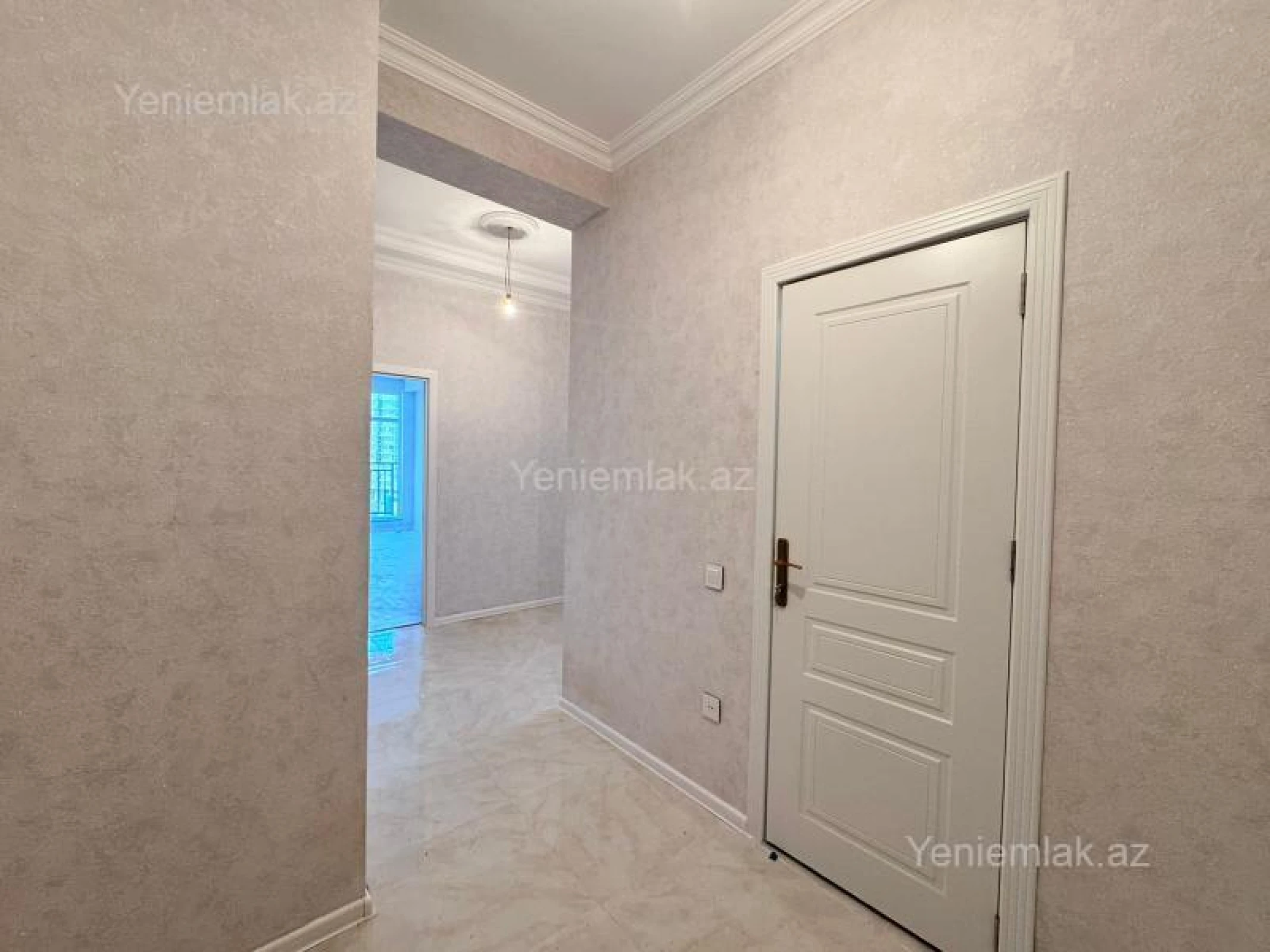 Satılır 2 otaqlı yeni tikili 80 m²