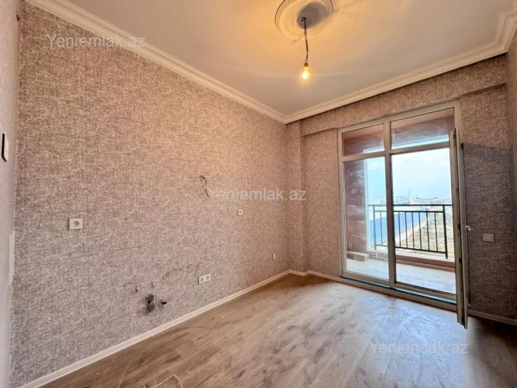 Satılır 2 otaqlı yeni tikili 80 m²