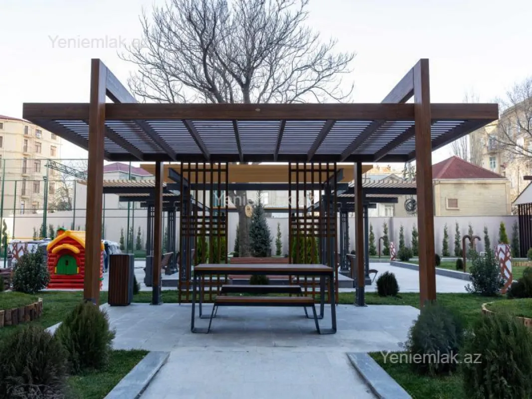 Satılır 3 otaqlı yeni tikili 135 m²