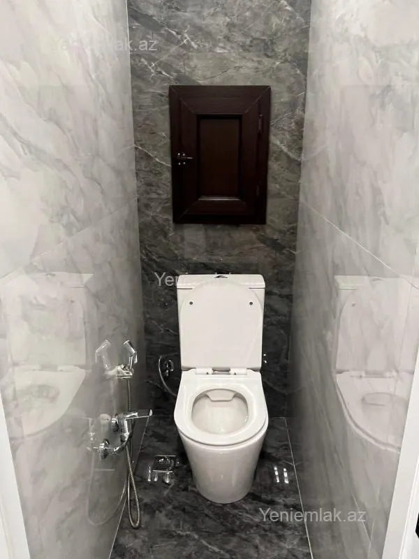 Satılır 3 otaqlı köhnə tikili 90 m²
