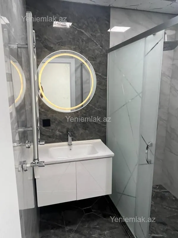 Satılır 3 otaqlı köhnə tikili 90 m²