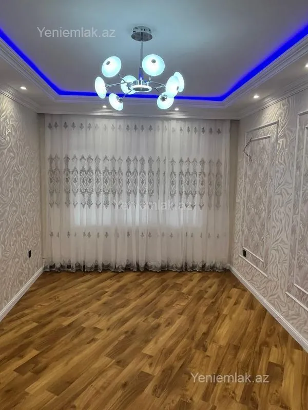 Satılır 3 otaqlı köhnə tikili 90 m²