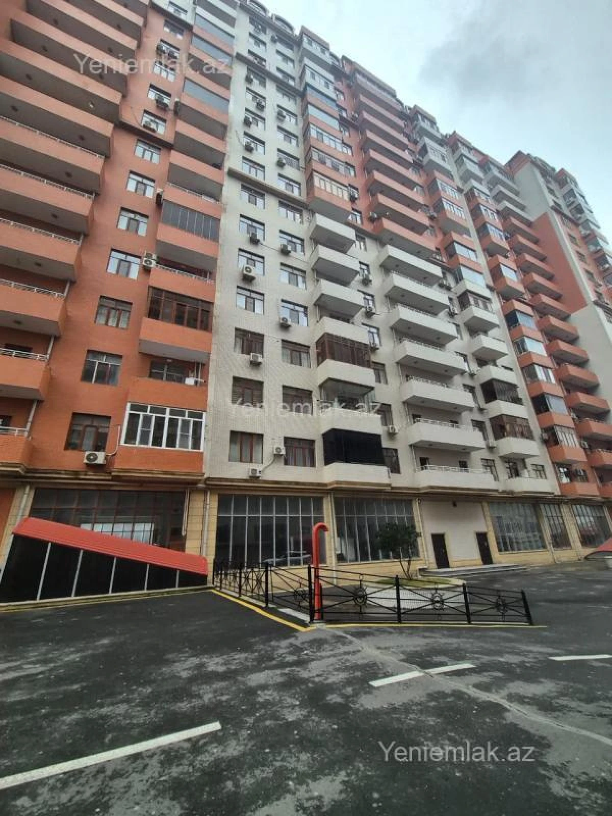 Satılır 3 otaqlı yeni tikili 108 m²