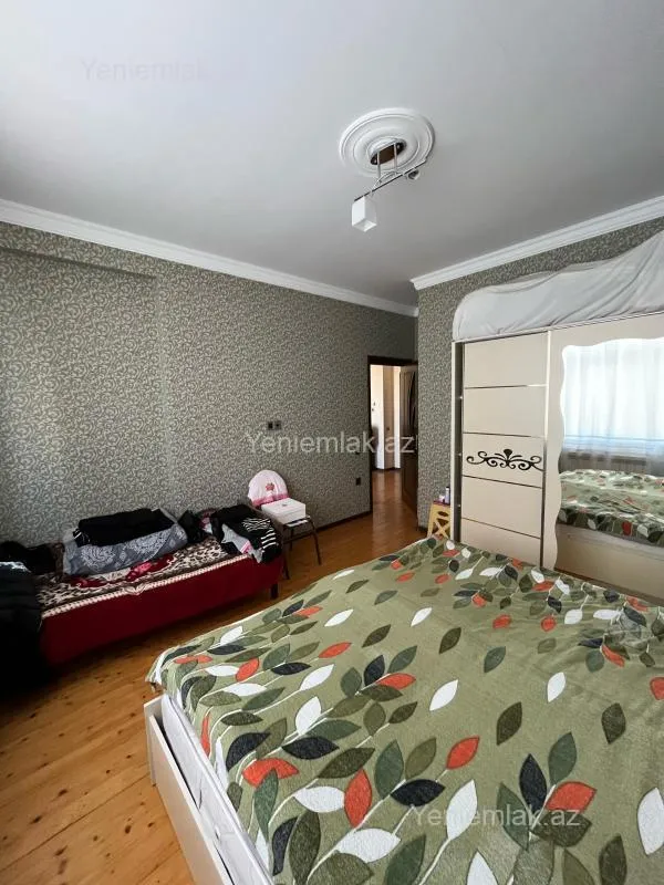 Satılır 3 otaqlı yeni tikili 110 m²