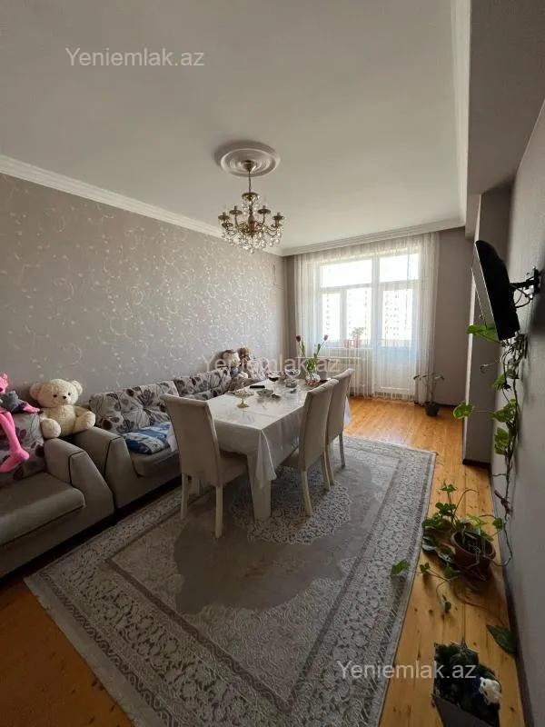 Satılır 3 otaqlı yeni tikili 110 m²