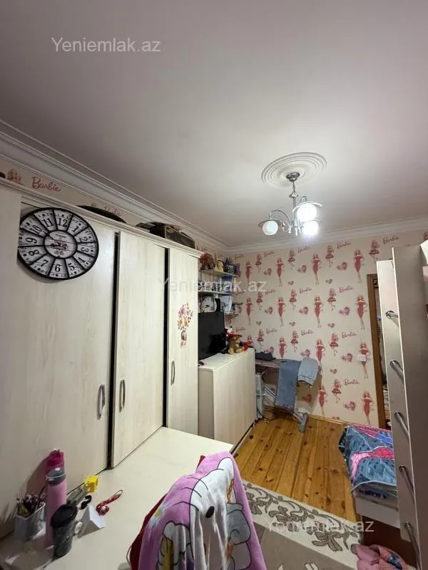 Satılır 3 otaqlı köhnə tikili 80 m²