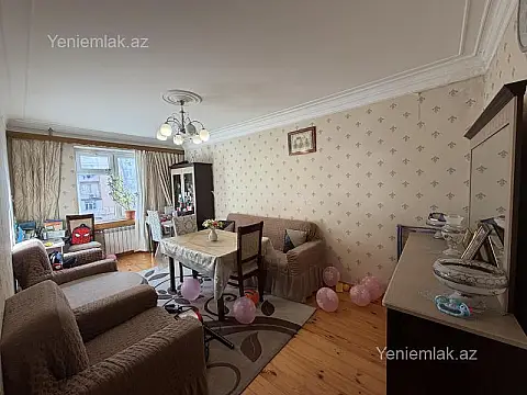 Satılır 3 otaqlı köhnə tikili 80 m²