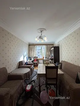 Satılır 3 otaqlı köhnə tikili 80 m²