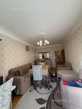 Satılır 3 otaqlı köhnə tikili 80 m²