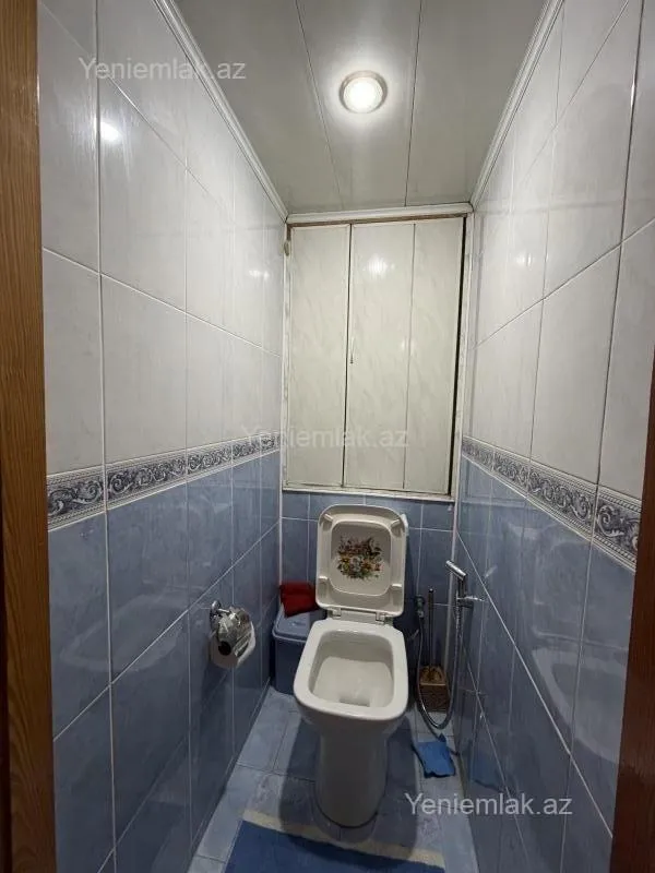 Satılır 3 otaqlı köhnə tikili 80 m²