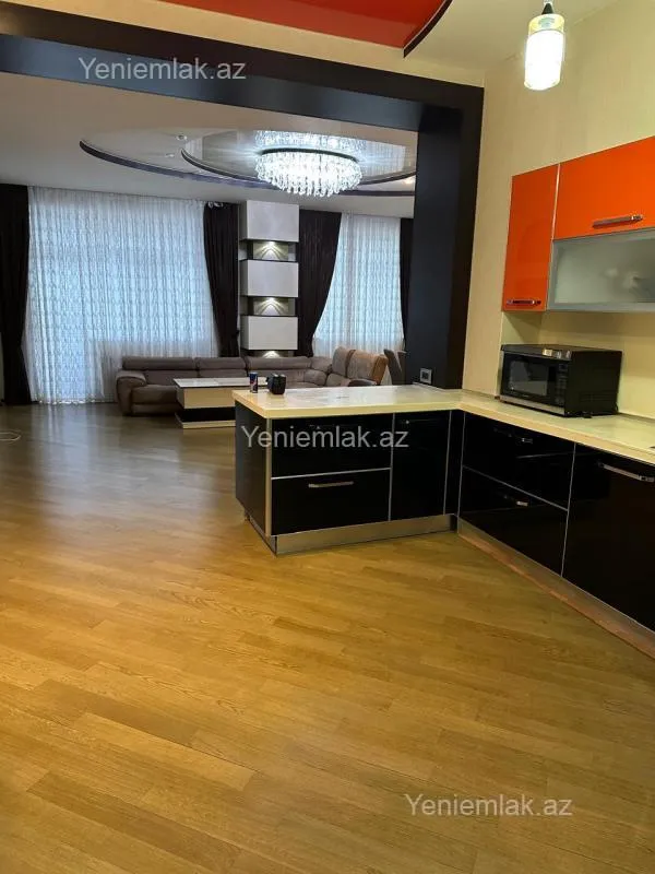 Satılır 3 otaqlı yeni tikili 148 m²