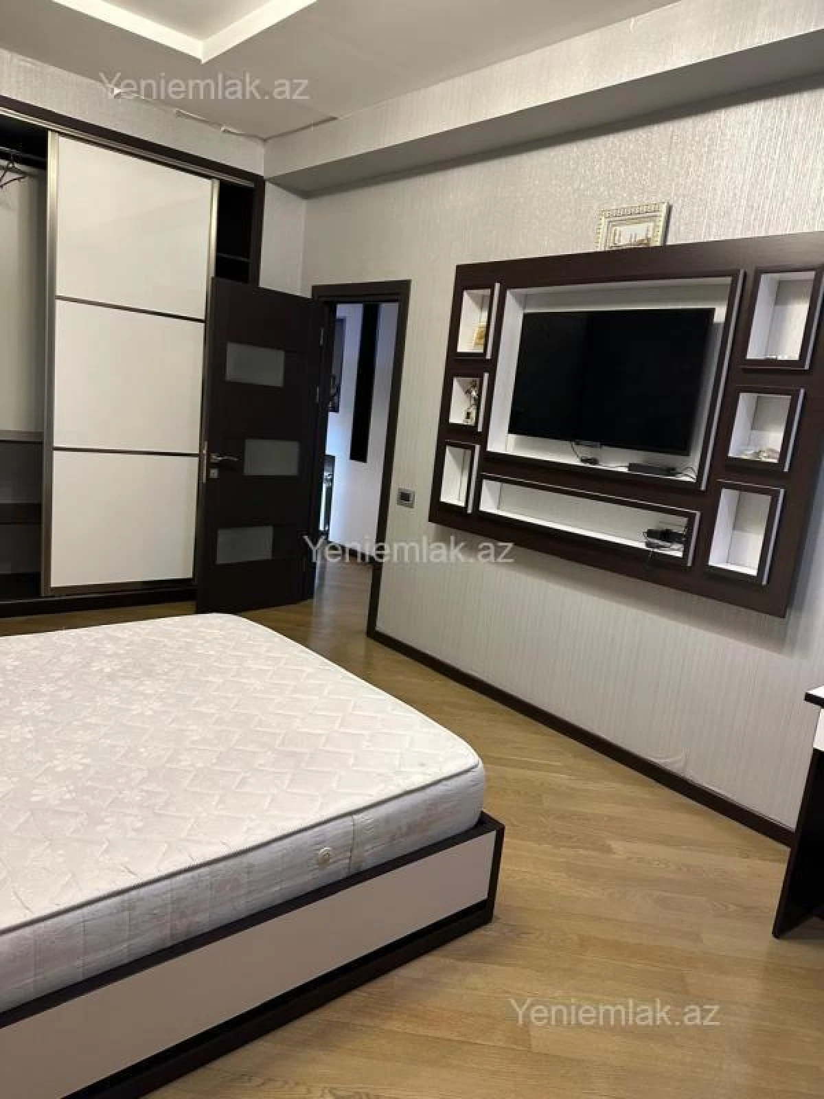 Satılır 3 otaqlı yeni tikili 148 m²