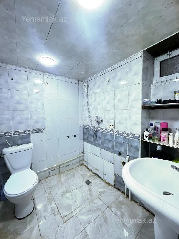 Satılır 2 otaqlı köhnə tikili 41 m²
