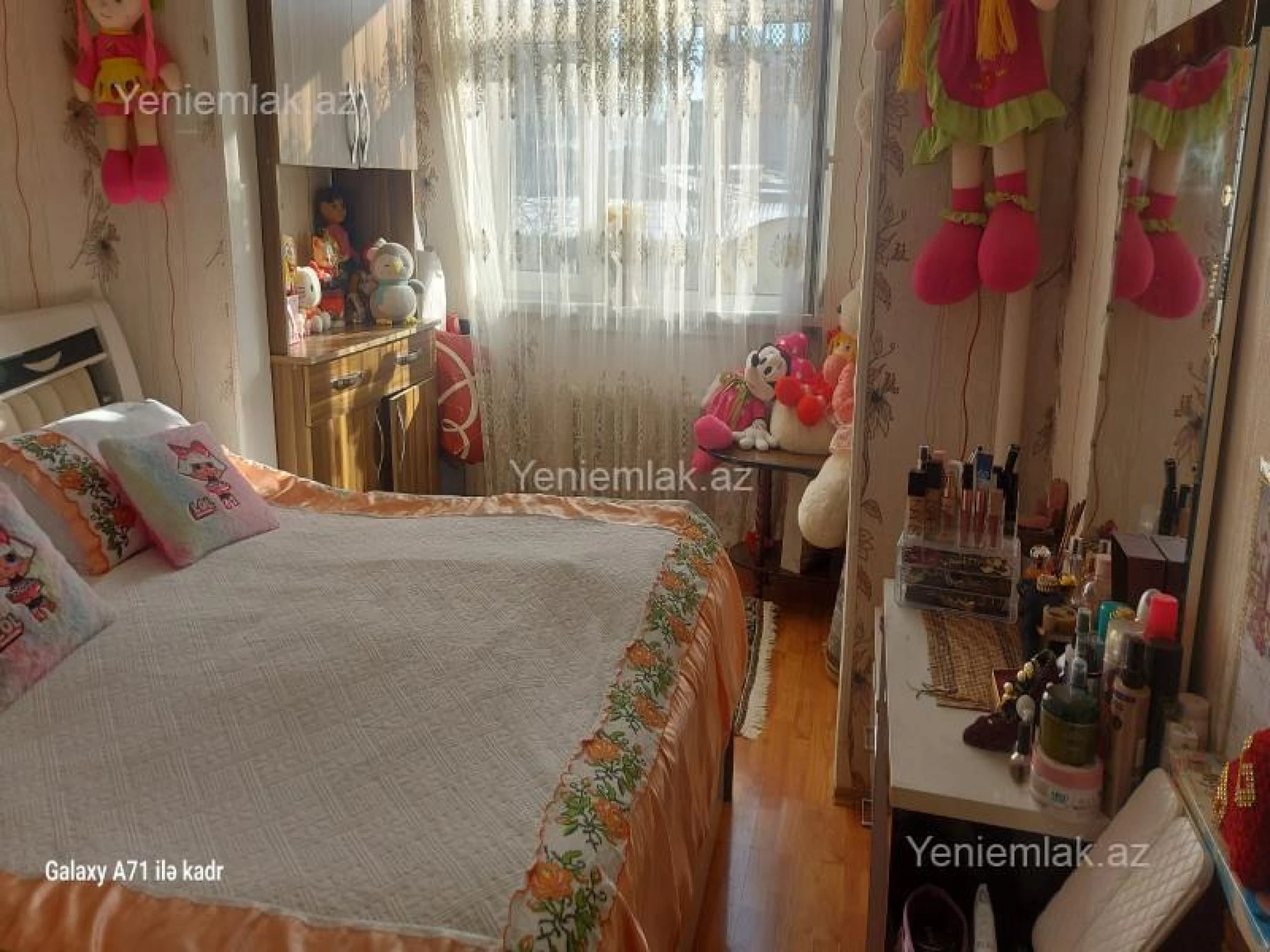 Satılır 3 otaqlı köhnə tikili 75 m²