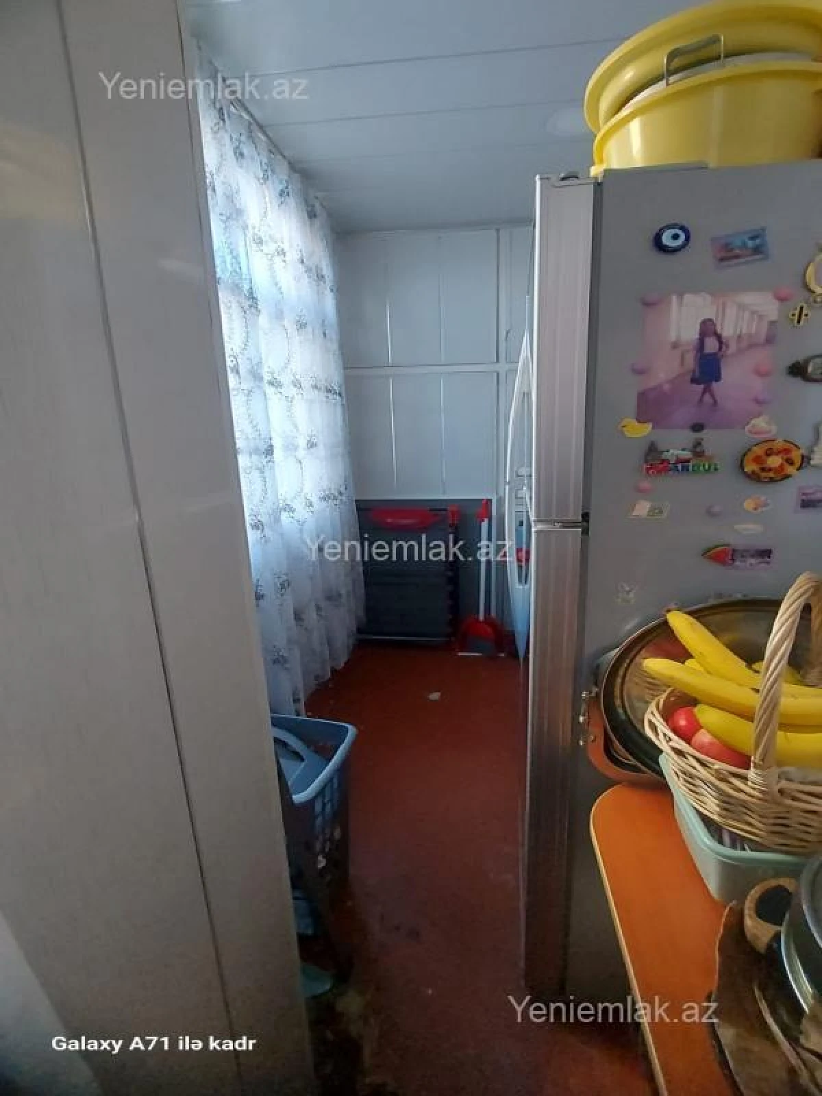 Satılır 3 otaqlı köhnə tikili 75 m²