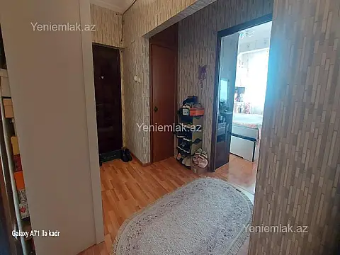 Satılır 3 otaqlı köhnə tikili 75 m²