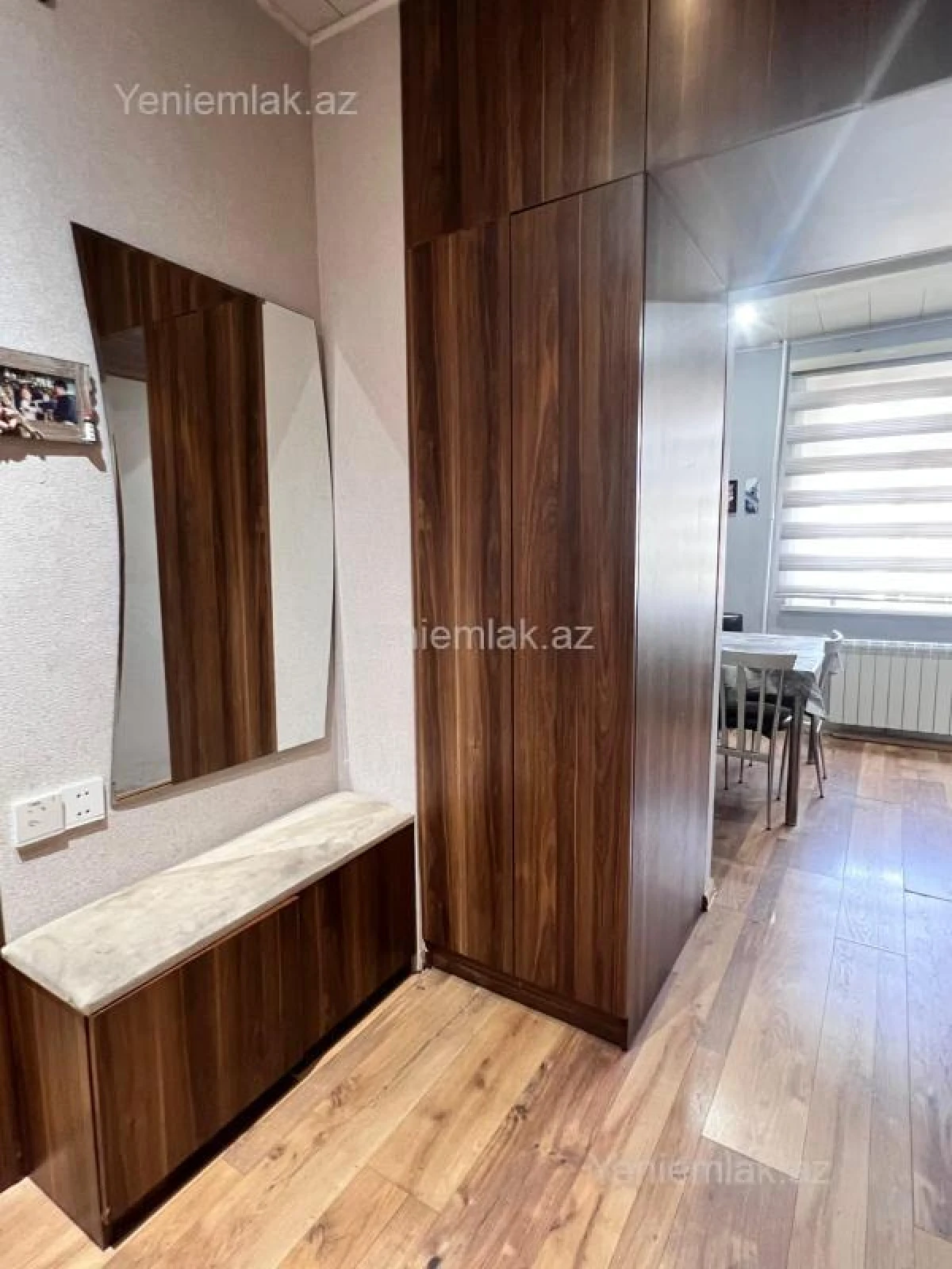 Satılır 2 otaqlı köhnə tikili 60 m²