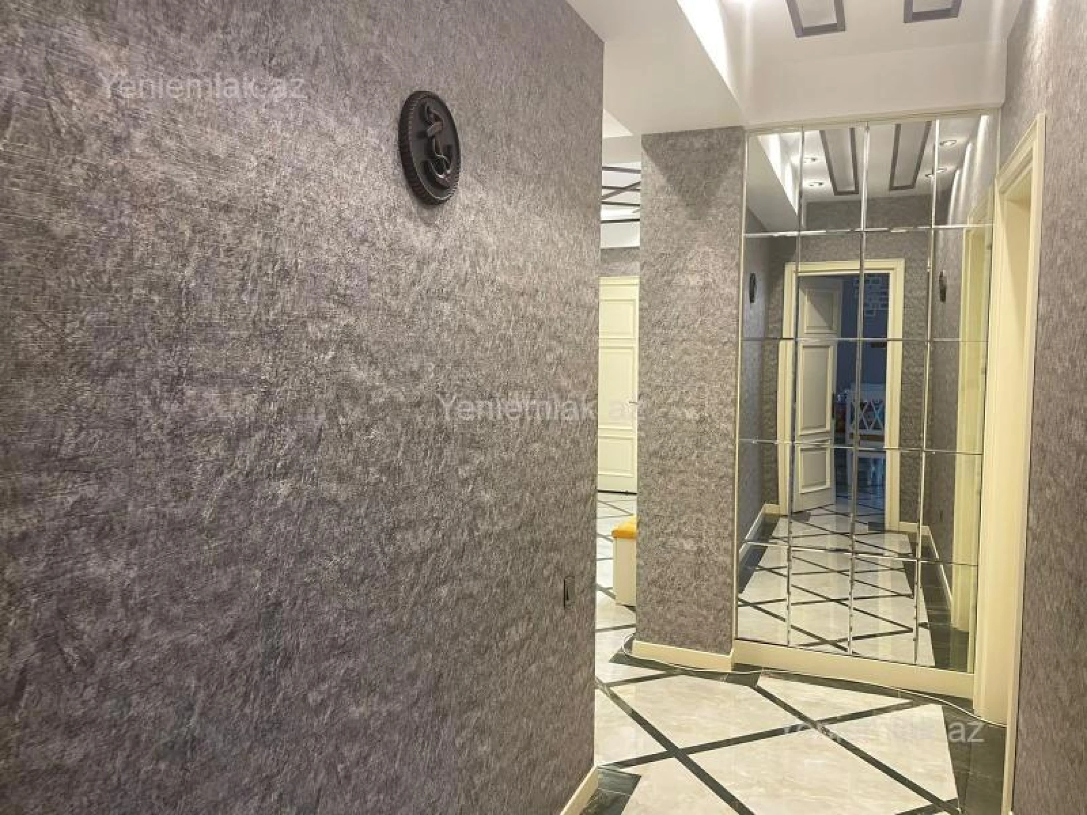 Satılır 4 otaqlı yeni tikili 143 m²